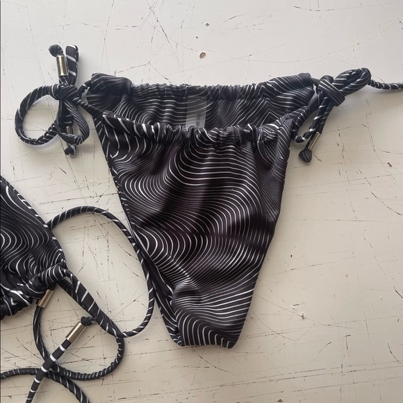 SOLD - Picture 4 of 5